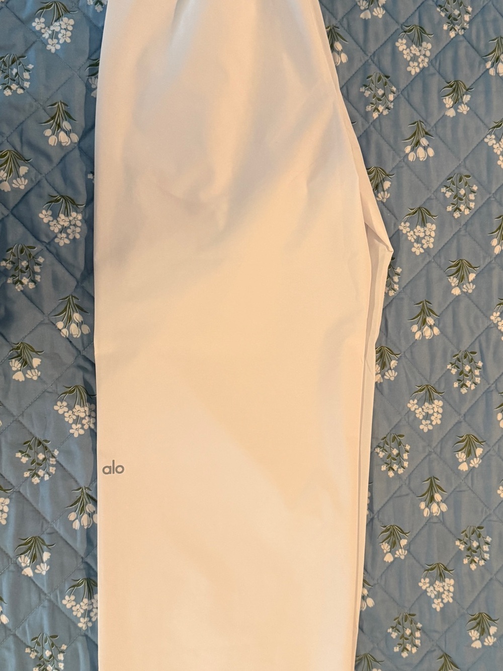 Alo women White Active pants